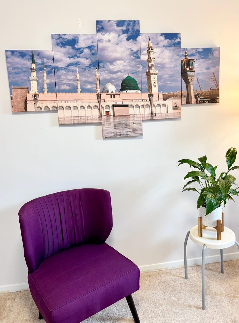 Madina Munnawara Green Tomb 5-Panel Canvas: Islamic Mosque Decor