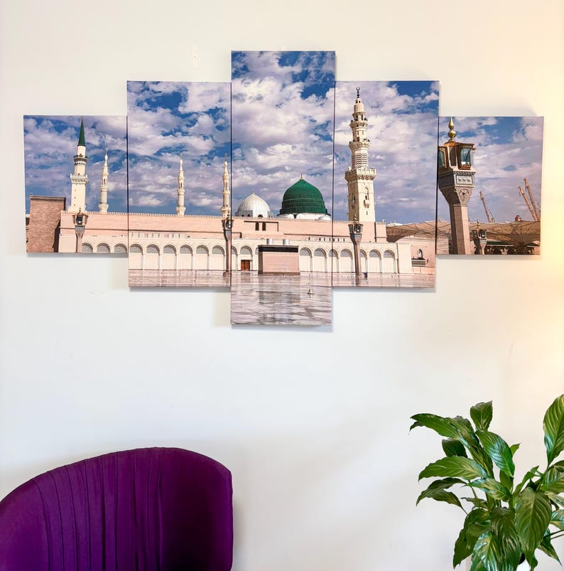 Madina Munnawara Green Tomb 5-Panel Canvas: Islamic Mosque Decor