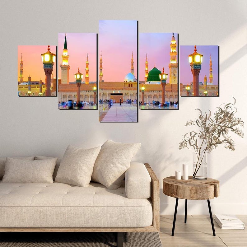 Madina Munnawara 5-Panel Canvas: Islamic Mosque Wall Art